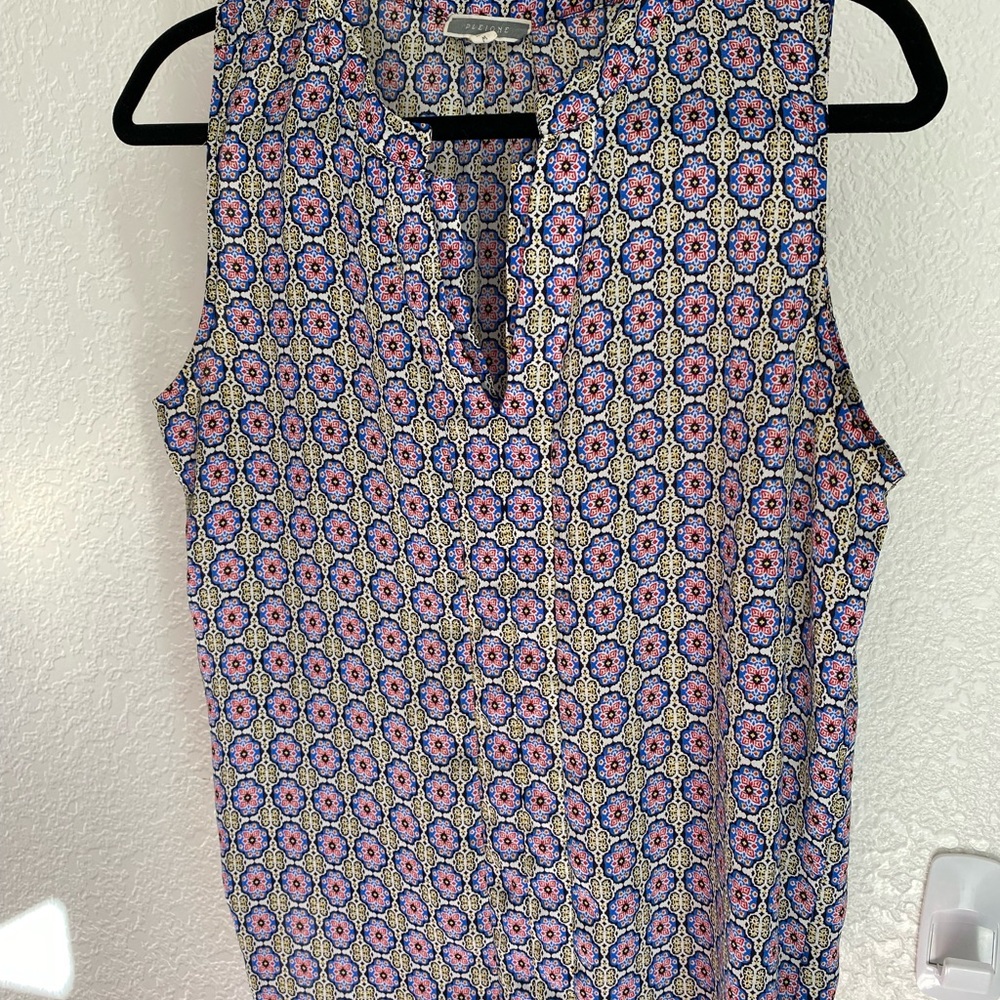 Pleione medium sized tunic style blouse